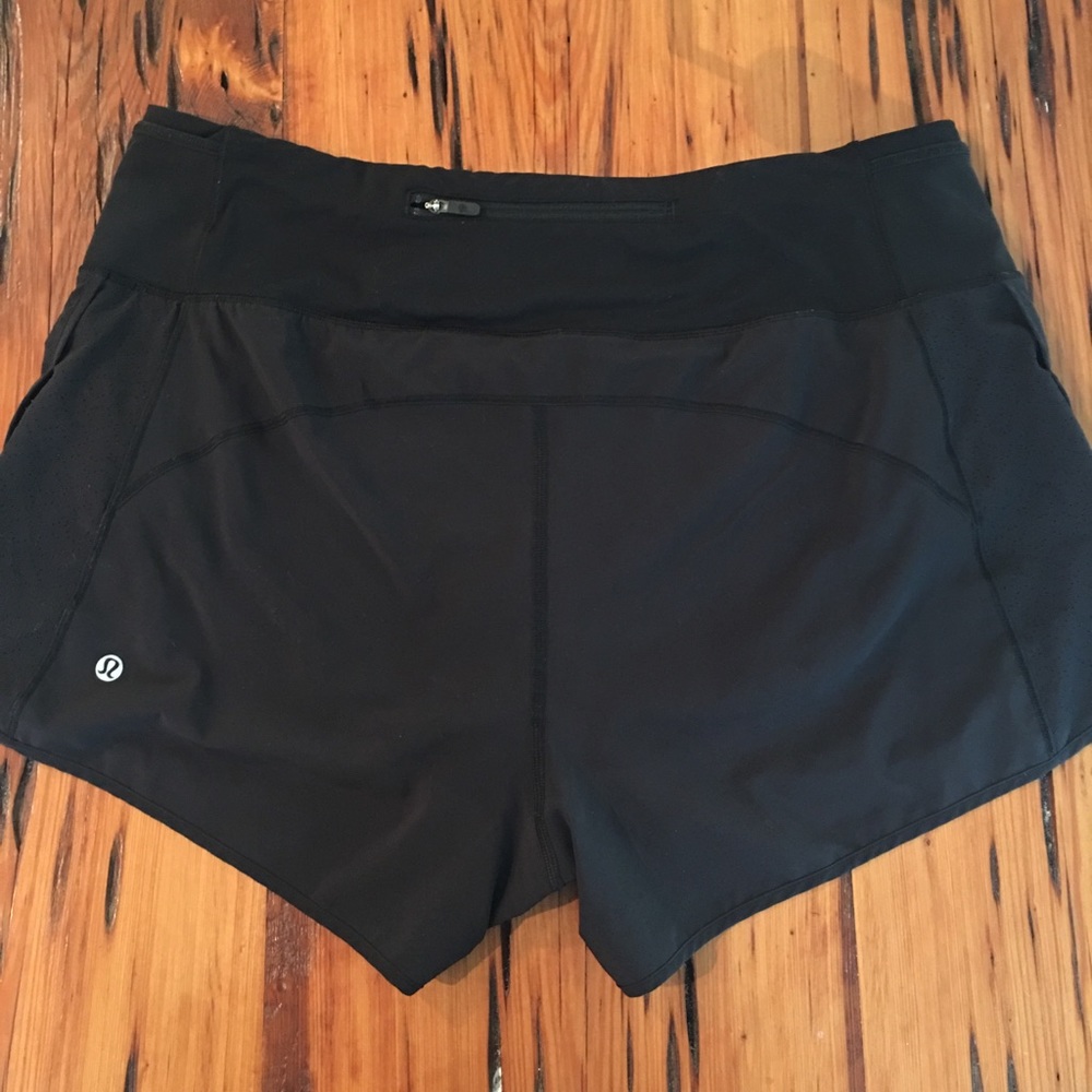 Lululemon Black Runners Short 12